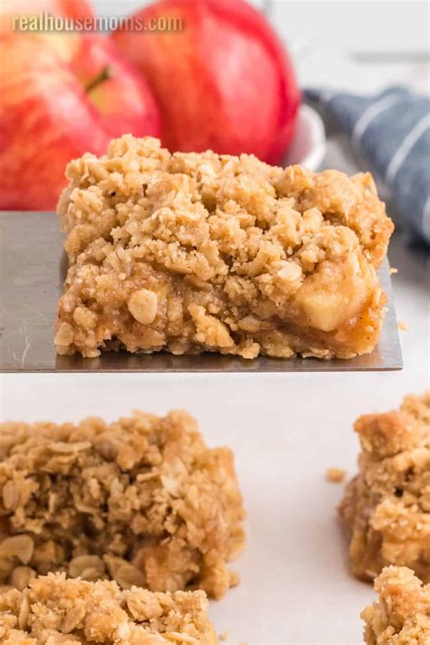 apple-pie-oatmeal-bars-real-housemoms image
