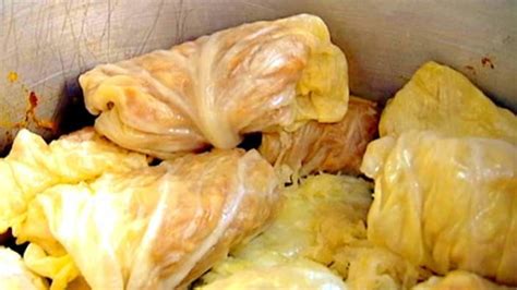 cabbage-rolls-toltott-kaposzta-recipe-sbs-food image