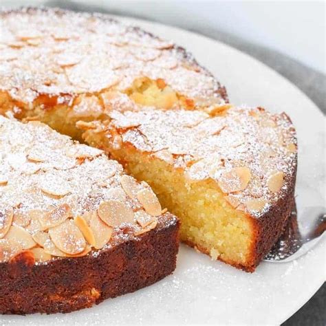 gluten-free-almond-and-coconut-cake-bake-play-smile image