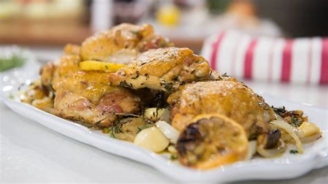 oven-roasted-chicken-thighs-with-onion-and-garlic image