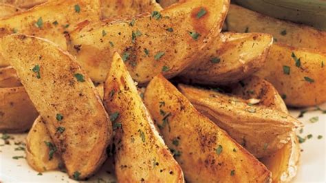 roasted-potatoes-with-chipotle-and-garlic-recipe-bon image