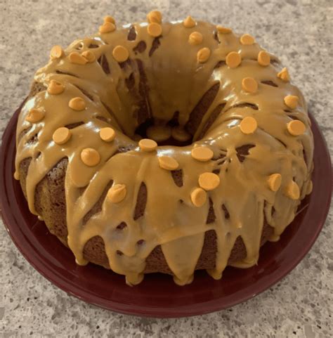 10-pumpkin-bundt-cake-recipes-to-cozy-up-with-this-fall image