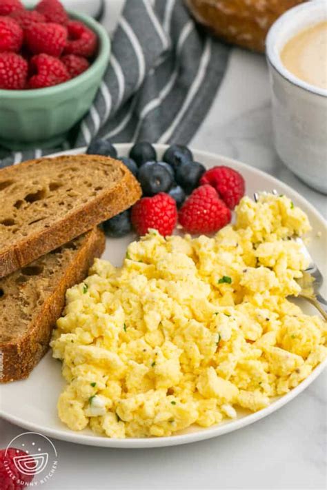 scrambled-eggs-with-cottage-cheese-little-sunny image