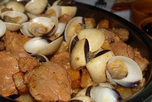 portuguese-pork-and-clams-carne-de-porco-alentejana image