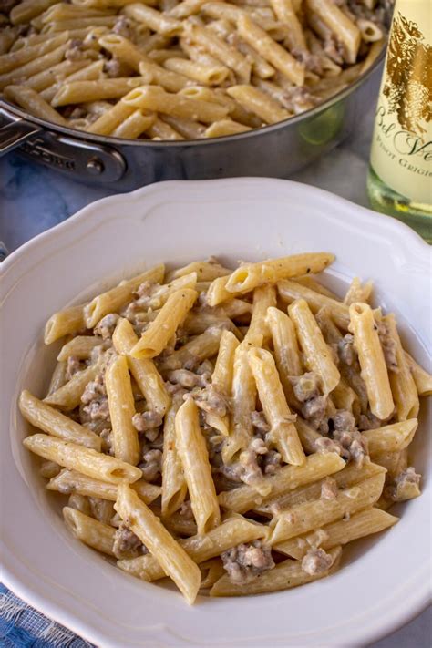 pasta-alla-norcina-creamy-pasta-with-sausage image
