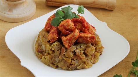 chicken-mofongo-with-creole-sauce image