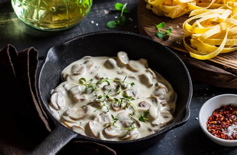 mushrooms-in-a-cream-sauce-dinner-recipes-goodto image