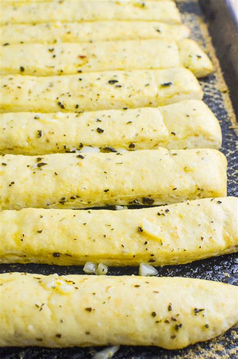 garlic-breadsticks-recipe-no-yeast-required-lifes image