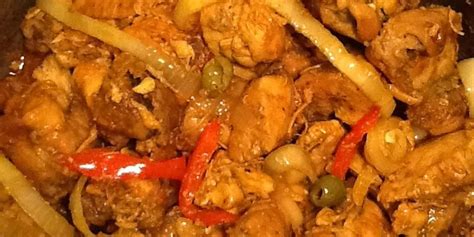 how-to-cook-chicken-fricasse-pollo-guisado image