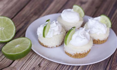 outrageously-easy-mini-key-lime-pies-staying-close-to image