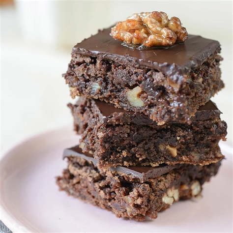 bourbon-brownies-with-chocolate-frosting image