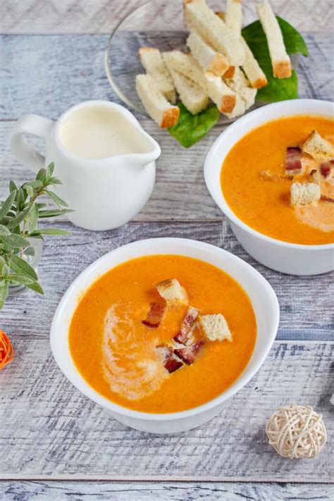 easy-carrot-and-bacon-soup-recipe-cookme image