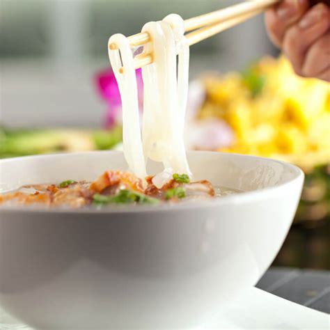 quick-easy-veggie-broth-ramen-noodle-soup image