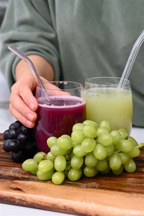 how-to-make-grape-juice-4-methods-alphafoodie image