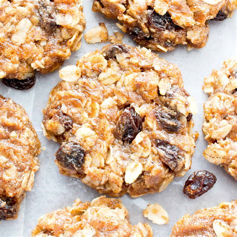 4-ingredient-no-bake-chewy-oatmeal-raisin-cookies image