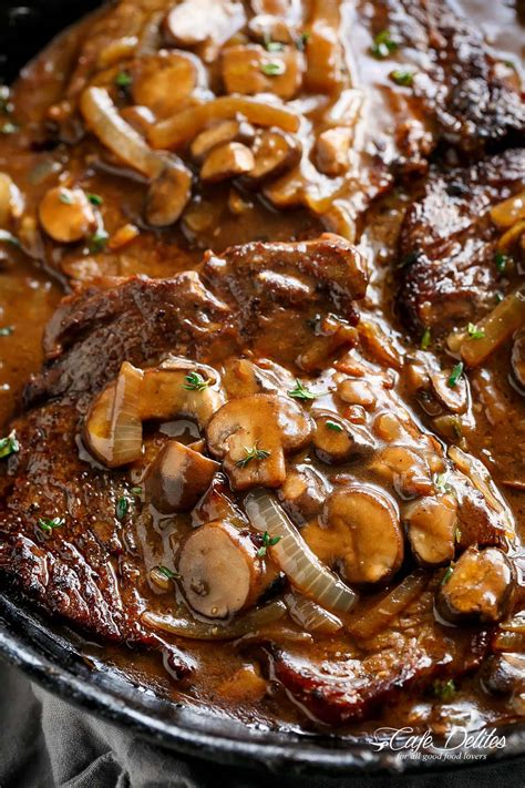 steaks-with-mushroom-gravy-cafe-delites image