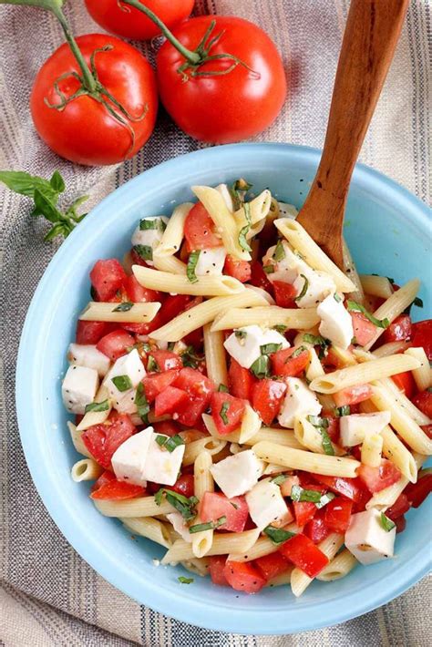 the-best-tomato-pasta-salad-recipe-with-fresh-basil-and image