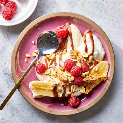chocolate-raspberry-breakfast-banana-split image