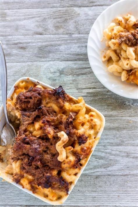 pulled-pork-macaroni-and-cheese-sweet-tea-and-thyme image