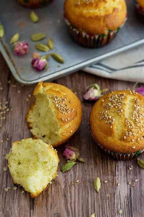 persian-cardamom-muffins-cake-yazdi-video image