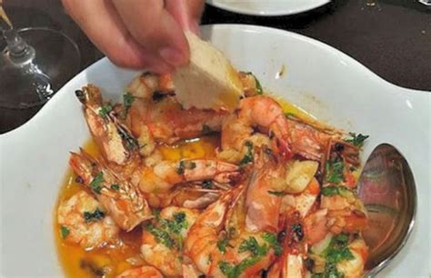 portuguese-shrimp-with-dipping-sauce image