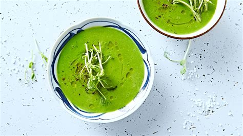 pea-cabbage-soup-vitamix-recipe-raw-blend image