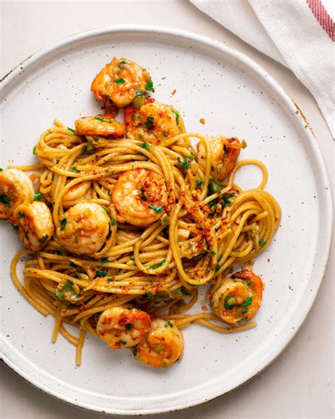 garlic-prawn-spaghetti-marions-kitchen image
