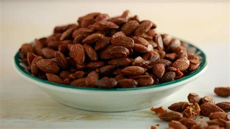 graham-elliots-curried-almonds-recipe-rachael-ray image