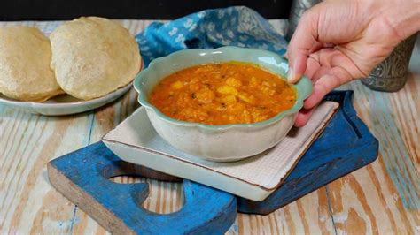 dilli-wali-aloo-recipe-how-to-make-delhi-style-potato image