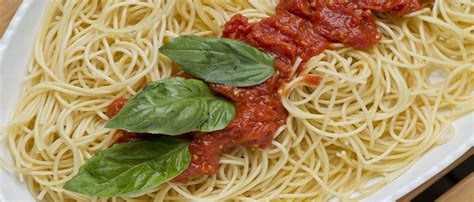 authentic-italian-marinara-sauce-mangia-inc image