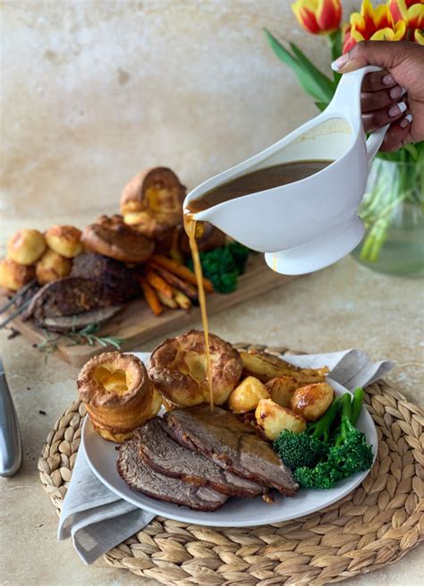 how-to-classic-english-roast-beef-dinner-chilli-life image