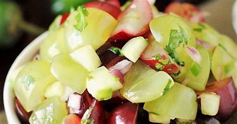 grape-salsa-great-for-chips-chicken-or-fish-the image