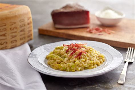 risotto-with-leeks-and-speck-recipe-eataly-magazine image