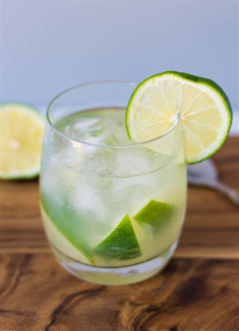 caipirinha-cocktail-recipe-brazils-national-drink image