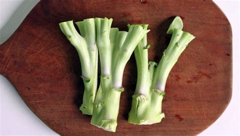 broccoli-stems-as-healthy-as-florets-ate-according image