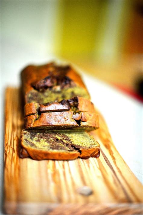 chocolate-swirl-banana-bread-vegan-sunnysidehanne image