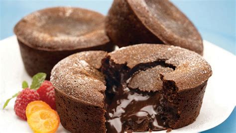 molten-spiced-chocolate-cabernet-cakes image