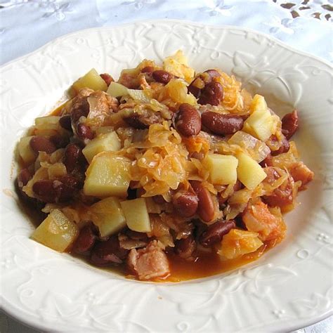 slovenian-bean-and-sauerkraut-hotpot-jota image