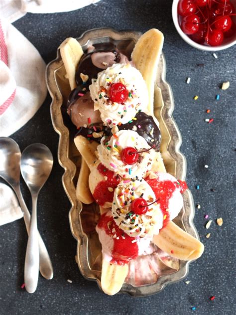 the-ultimate-banana-split-completely-delicious image