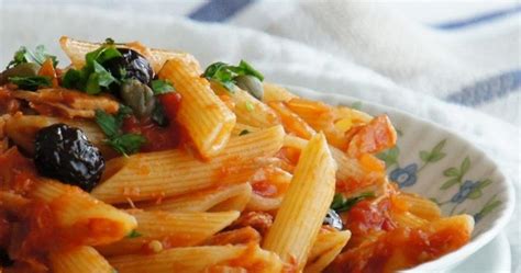oliveme-cos-penne-pasta-with-spicy-tuna-sauce image