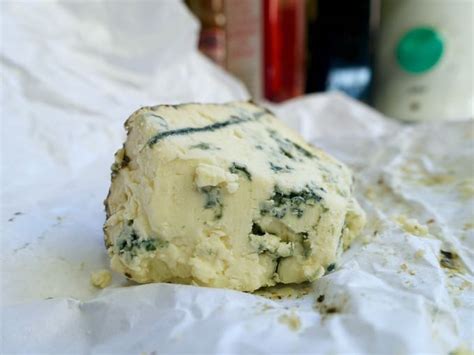 radicchio-salad-blue-cheese-elizabeth-minchilli image