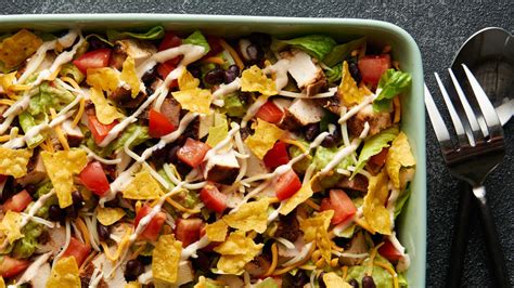 layered-grilled-chicken-taco-salad image