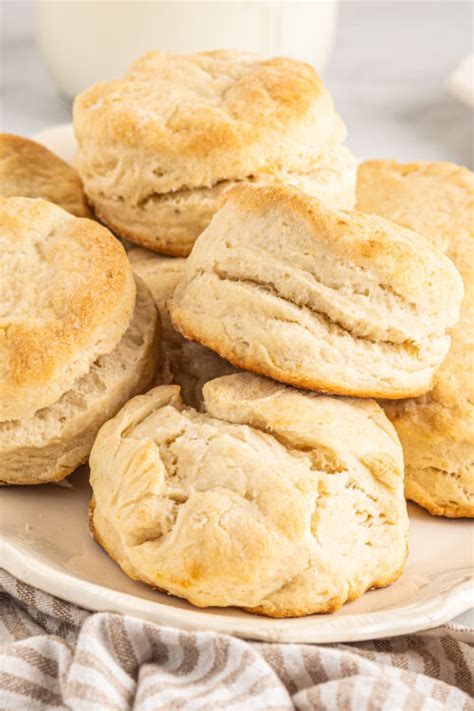 easy-7-up-biscuits-recipe-the-novice-chef image