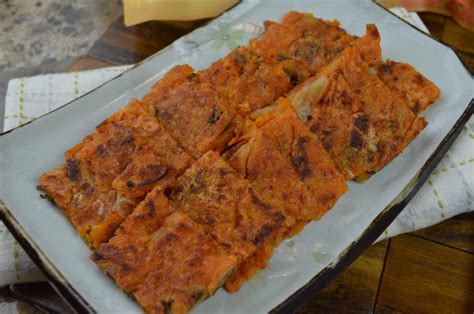 bacon-kimchi-buchimgae-kimchi-jeon image