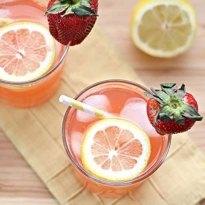 sparkling-strawberry-lemonade-tasty-kitchen-a image