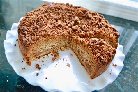 super-moist-pecan-streusel-coffee-cake-recipe-liz image