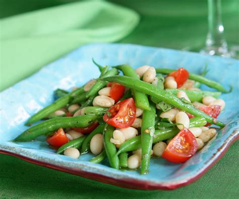 white-green-bean-salad-with-tomatoes-basil image