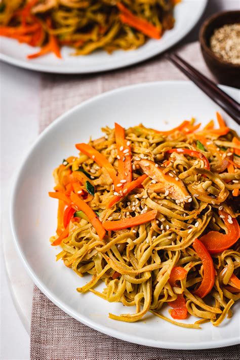 spicy-edamame-noodles-vegan-gluten-free-ellie image