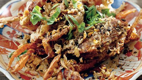 deep-fried-soft-shell-crabs-with-garlic-and-black-pepper image