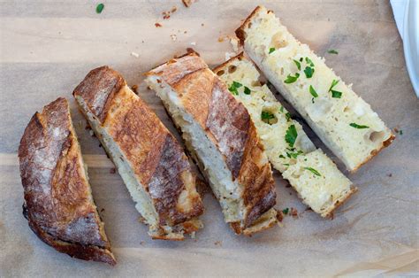 crispy-easy-garlic-bread-marin-mama-cooks image